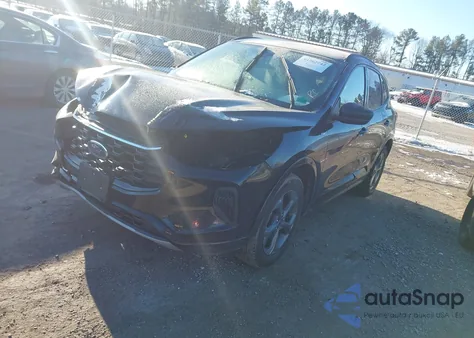 2024 Ford Escape St-Line z USA, uszkodzony, nr VIN 1FMCU9MN3RUB35549